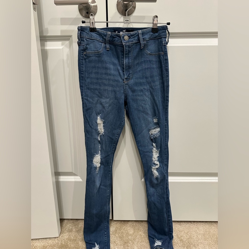 Hollister Women's Blue Distressed Skinny Jeans